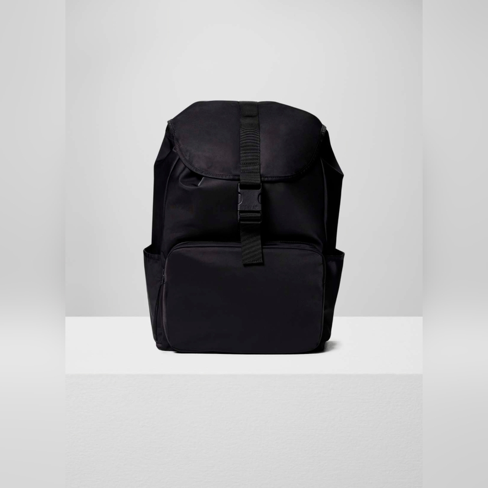 ARITZIA/Tna, BOLT BACKPACK, Nylon/Twill. Black, ONE SIZE.